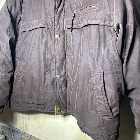 Original Windbreaker Brown Puffer Jacket with High Collar and Insulated Design - Picture 3 of 13